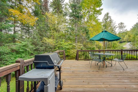 Spacious Dover Refuge ~ 5 Mi to Mount Snow! House in West Dover