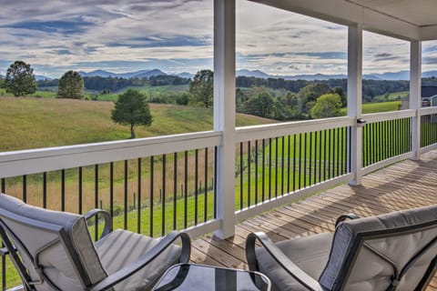 Unique Blue Ridge Haven, 12 Mi to Asheville! House in Buncombe County