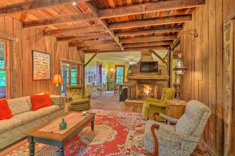 Rustic Cabin in the Woods: 2-Acre Fishing Pond! House in Rising Sun