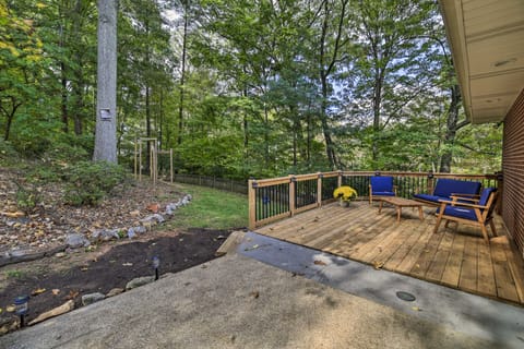 Easy Hiking & Sightseeing! Kingsport Home w/ Deck House in Kingsport