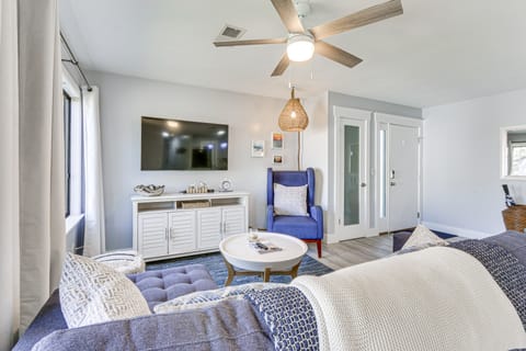Walk to Coligny Beach: Tropical Hilton Head Condo Apartment in Hilton Head Island