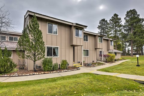 Pagosa Springs Townhome w/ Mountain Views! Apartment in Pagosa Springs
