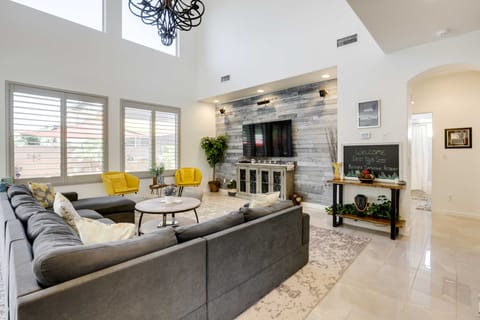 Modern Gem w/ Fire Pit: 3 Mi to Goodyear Ballpark! House in Goodyear