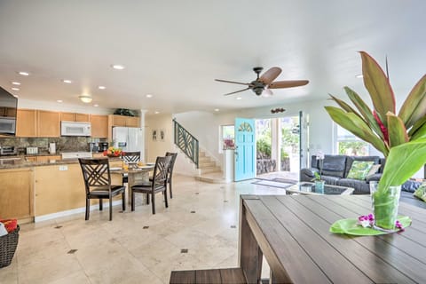 Elegant Oceanfront Villa w/ Lanai + Bar! House in Makaha