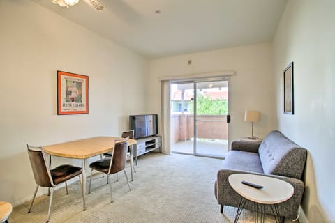 1 Mi to Dtwn Cathedral City: Condo w/ Balcony Apartment in Cathedral City
