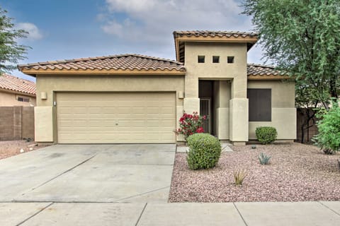 Sunny Surprise Vacation Rental w/ Pool, Near Golf! House in Sun City Grand