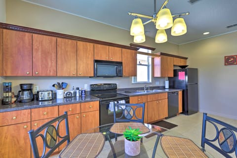 Whimsical Kissimmee Abode Near Golf Courses! House in Kissimmee