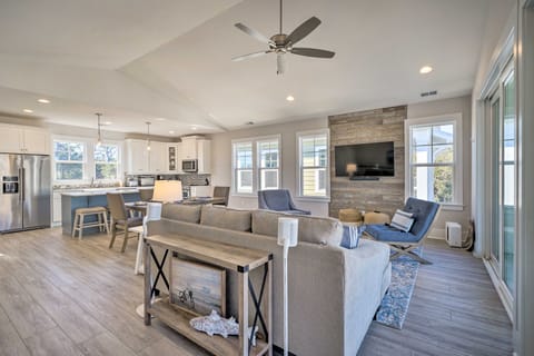 Kure Beach Townhome: Short Walk to the Beach! Apartment in Kure Beach