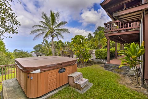 30-Day Stay at Kailua-Kona House w/ Hot Tub! House in Kalaoa
