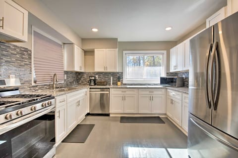 Central Location! World Cup ATL HQ 5 Mi to Stadium House in Atlanta