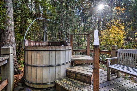 Enchanting Escape w/ Hot Tub, Decks & Views! Cottage in McKenzie River