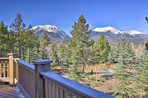6 Mi to Keystone Ski! Mtn-View Cabin w/ Game Room House in Silverthorne