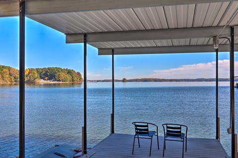 Angler’s Paradise, 1 Mi to Broyles Recreation Area House in Lake Hartwell