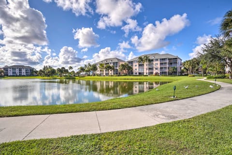 Jupiter Bay Condo w/ Pool < Half Mile to Beach! Apartment in Jupiter