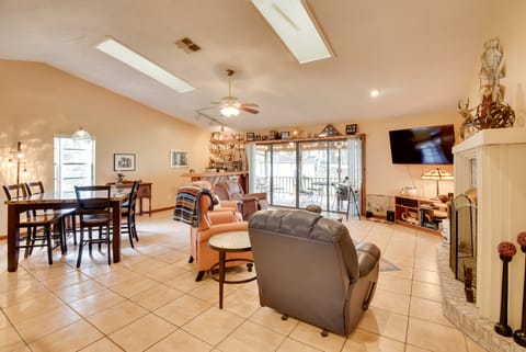 'Pirate Cove' Home in Welaka: Dock & River Access! House in Welaka