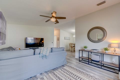 Peaceful Lady Lake Home w/ Screened-In Porch! House in Lady Lake