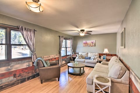 Charming Leadville Retreat w/ Private Hot Tub House in Colorado