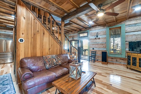 Kentucky Lake Views: Cozy Cabin in Waverly! House in Tennessee