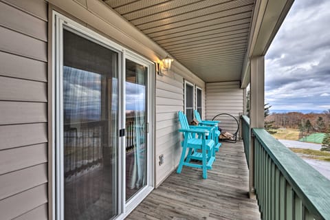 2 Mi to Skiing! Resort-Style Beech Mountain Condo Apartment in Beech Mountain