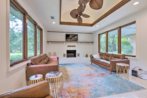 Mid-Century Dream Home < Half-Mile to Beach! House in Ocean Springs