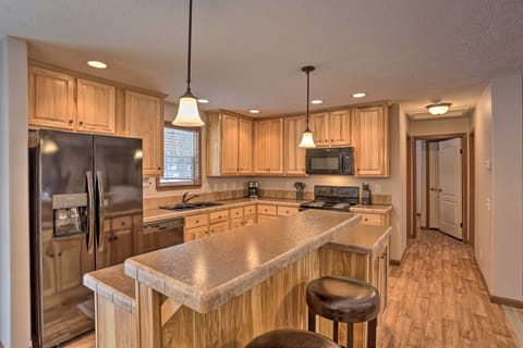 Idyllic Sturgis Home w/ Fire Pit & Large Deck! House in North Lawrence