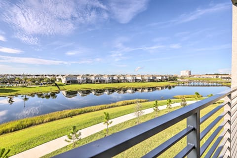 Kissimmee Condo ~ 10 Mi to Disney Attractions Apartment in Kissimmee