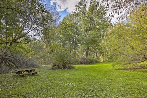 Rustic Cottage with Fire Pit & Private Yard! Cottage in Michigan
