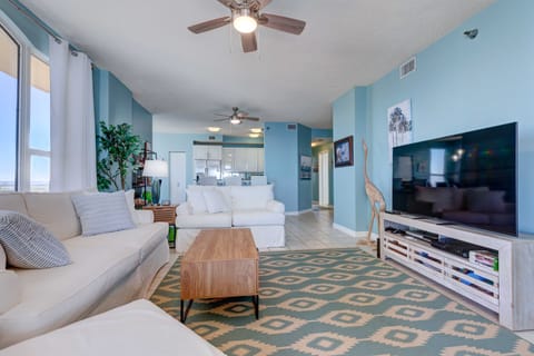 Oceanfront Corner-Unit Condo on Perdido Key! Apartment in Perdido Key