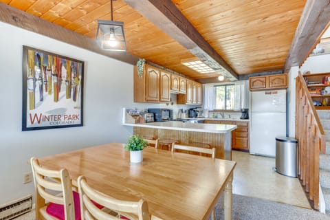 Warm Fraser Townhome w/ Community Amenities! Apartment in Fraser