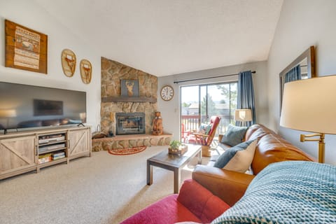 Warm Fraser Townhome w/ Community Amenities! Apartment in Fraser