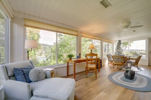 Serene Lake Junaluska Gem: Deck & Mountain Views Apartment in Lake Junaluska