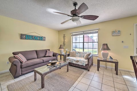 1st-Floor Resort Condo in PCB - Walk to Beach! Apartment in Panama City Beach