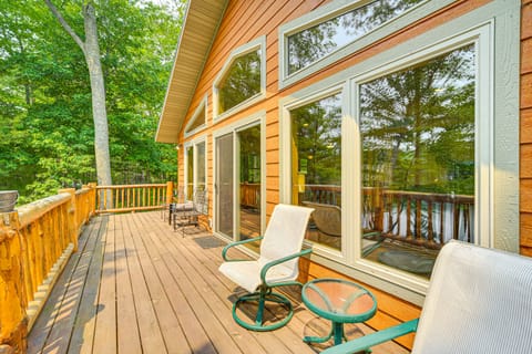 Four-Season Lake Cabin w/ Canoe & Paddle Boat! House in Wisconsin