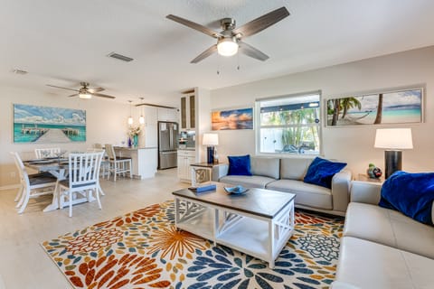 Indian Rocks Beach Home - 2 Blocks to Beach! House in Indian Rocks Beach