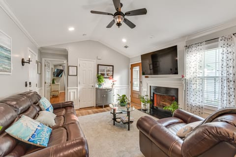 Bluffton Getaway w/ Fenced Yard: 7 Mi to Beach! House in Bluffton