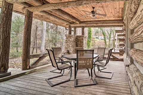 Tranquil Smoky Mountain Cabin w/ Porch & Fire Pit House in Carson Springs