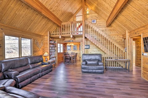 1 Mi to Granby Ranch: Family-Friendly Cabin! House in Granby