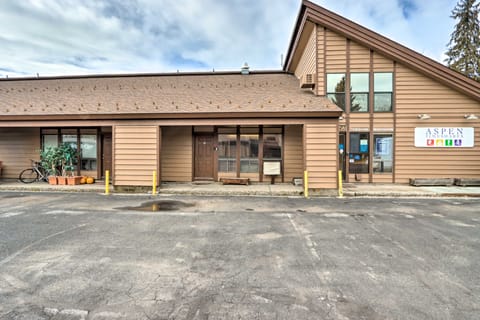 Warm McCall Condo: Half-Mile to Payette Lake! Apartment in McCall