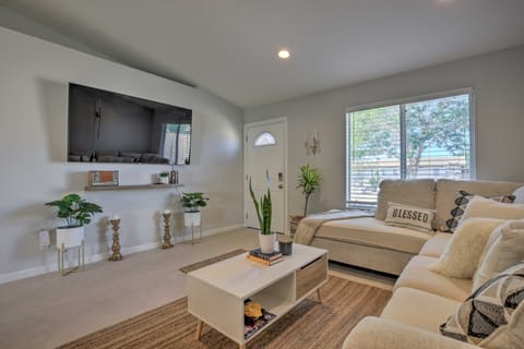 Stagecoach Ready! Dreamy Desert Hot Springs Rental House in Desert Hot Springs