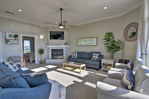 Terramar Beach & Pool Access: West Galveston Home! House in Galveston Island