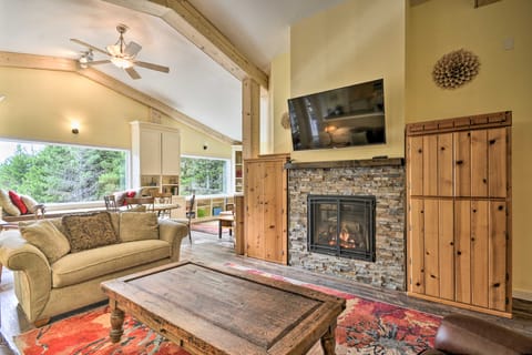 Oceanfront Retreat w/ Private Long Beach Access! House in Washington