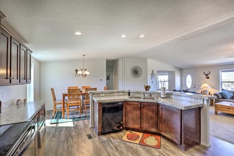 Desert Escape Off I-10 w/ Over 1 Enclosed Acre! House in Arizona