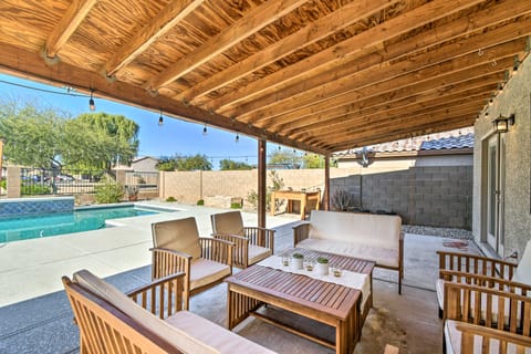 1 Mi to Surprise Stadium! Desert Poolside Oasis House in Surprise