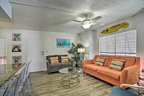 < 2 Mi to Coast: St Pete Beach Gem w/ Pool Access Apartment in Sunset Beach