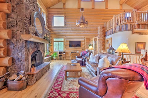 22STR-00506 Fairplay Log Cabin: 26 Mi to Breck! House in Park County