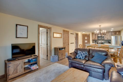 Crested Butte Condo w/ Pool Access: Walk to Slopes Apartment in Colorado