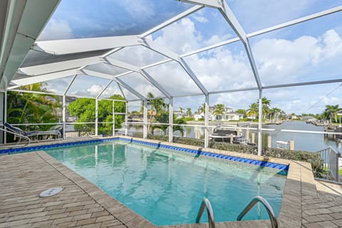 2 Mi to South Beach: Waterfront Home w/ Lanai! House in Marco Island
