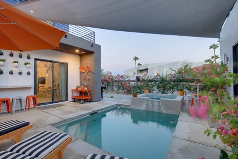 Mountain-View Deck + Pool: Luxe Palm Springs Home House in Palm Springs