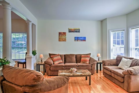 Lake George Townhome w/ Water View, Patio & Grill Apartment in Queensbury