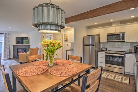 Updated Port Orchard Home, Walk to Waterfront House in Port Orchard